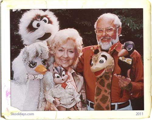 Hi Mom / Family - With Paul and Mary Ritts puppets